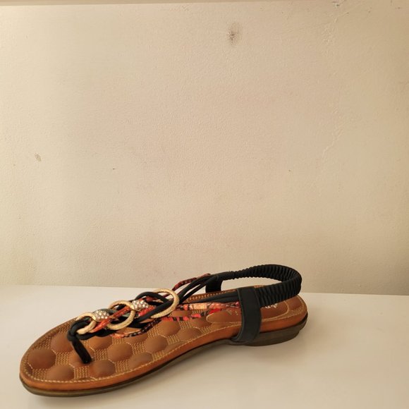 Sandals - Picture 3 of 4